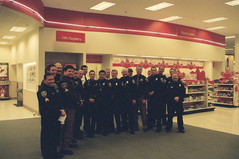 ShopWithACop2008 (5).jpg